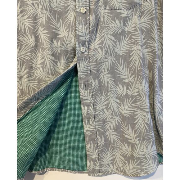 Banana Republic Untucked Fit Cotton Tropical Gauze Shirt Size Large Button Up - Picture 4 of 8